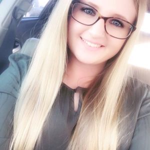 Meet your Posher, Halee